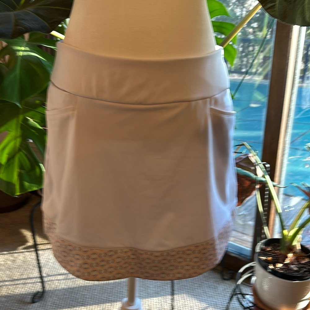 Adidas women’s size medium tennis skort